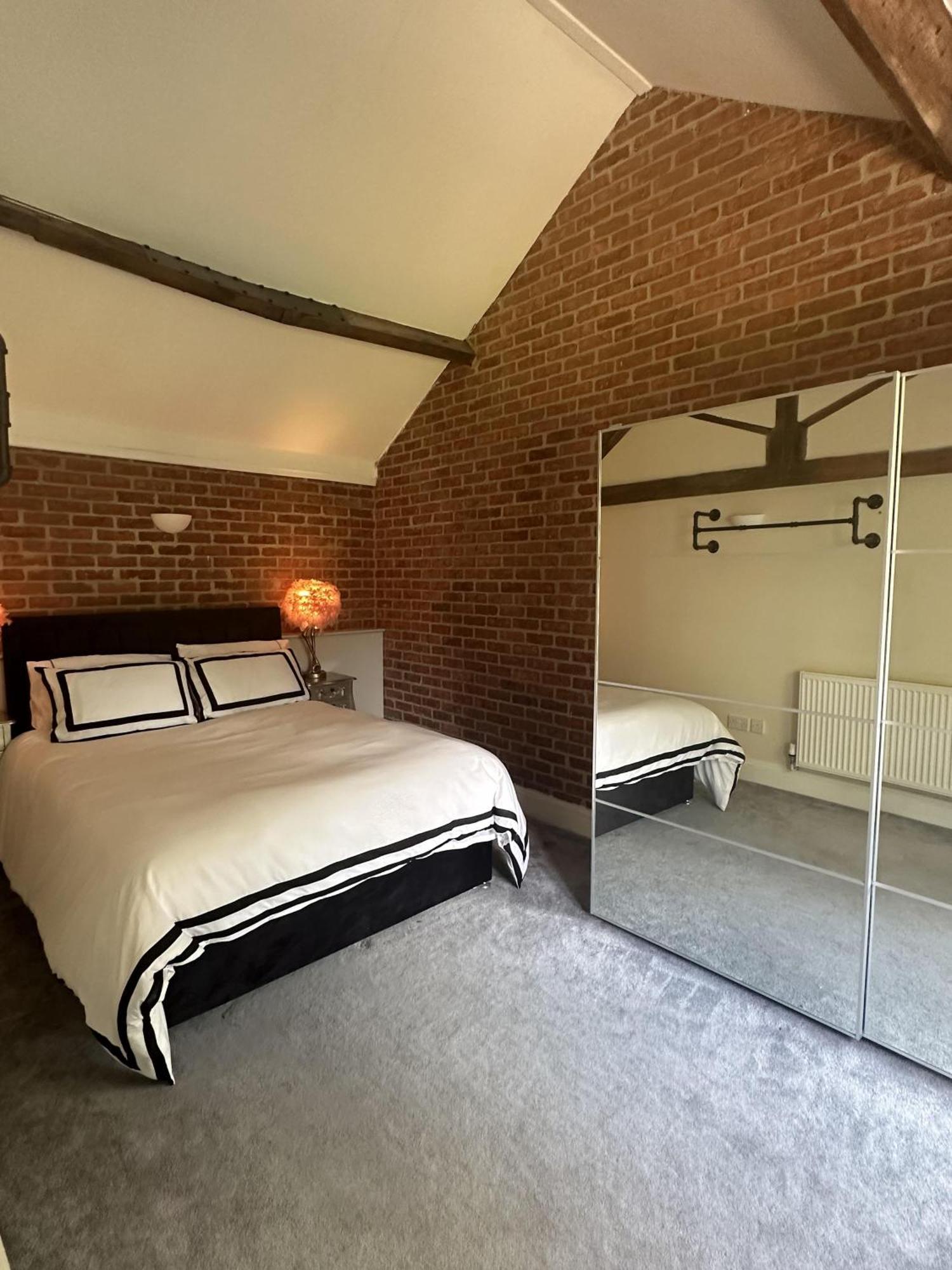 The Luxury Annex At Barmby Moor House Apartment York Exterior photo